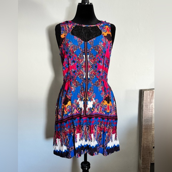 Anthropologie Dresses & Skirts - Anthropologie Lilka Sleeveless Dress - Size Large